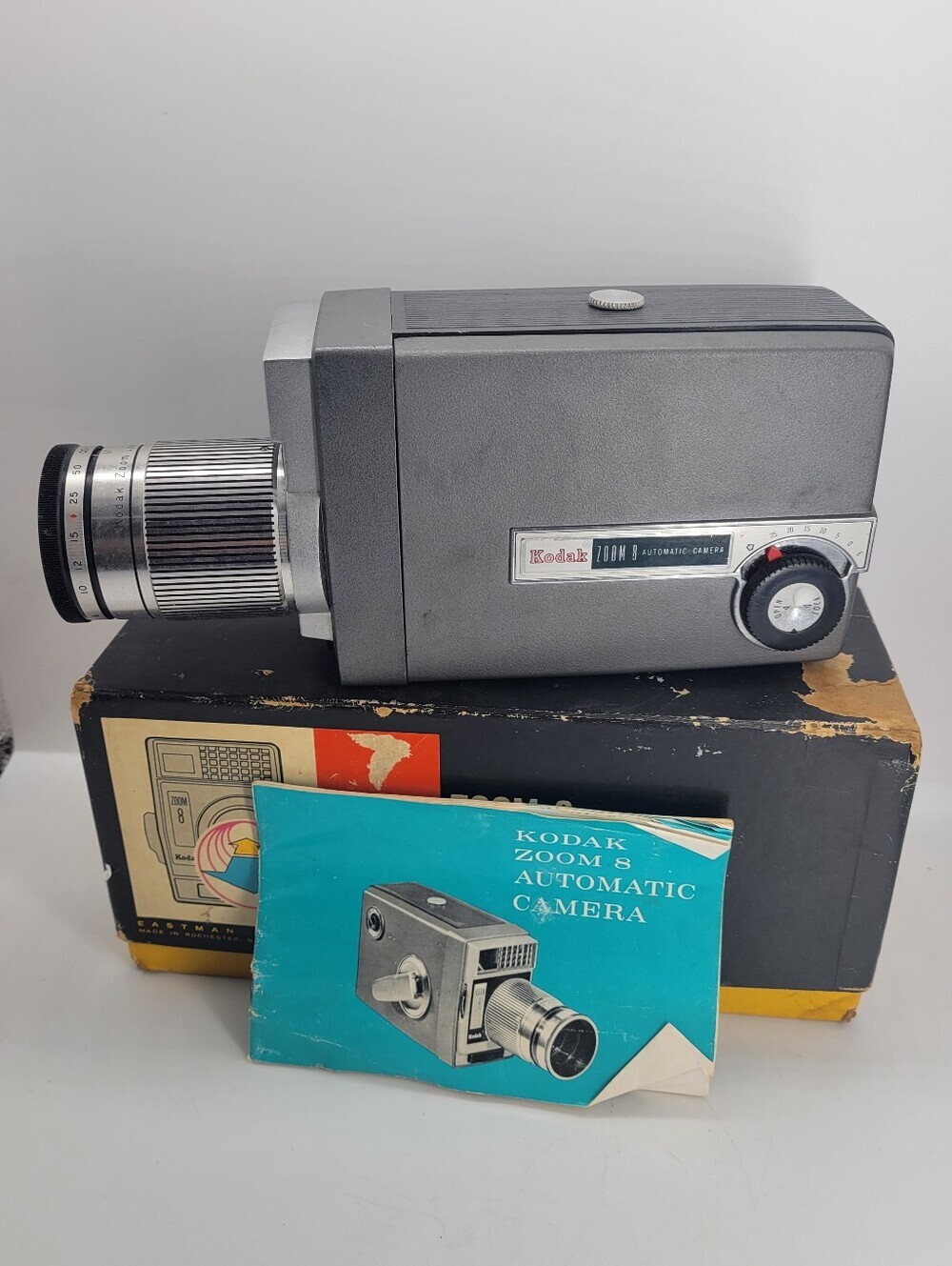Vintage KODAK Zoom 8 Automatic Movie Heavy Camera Model 2 Untested